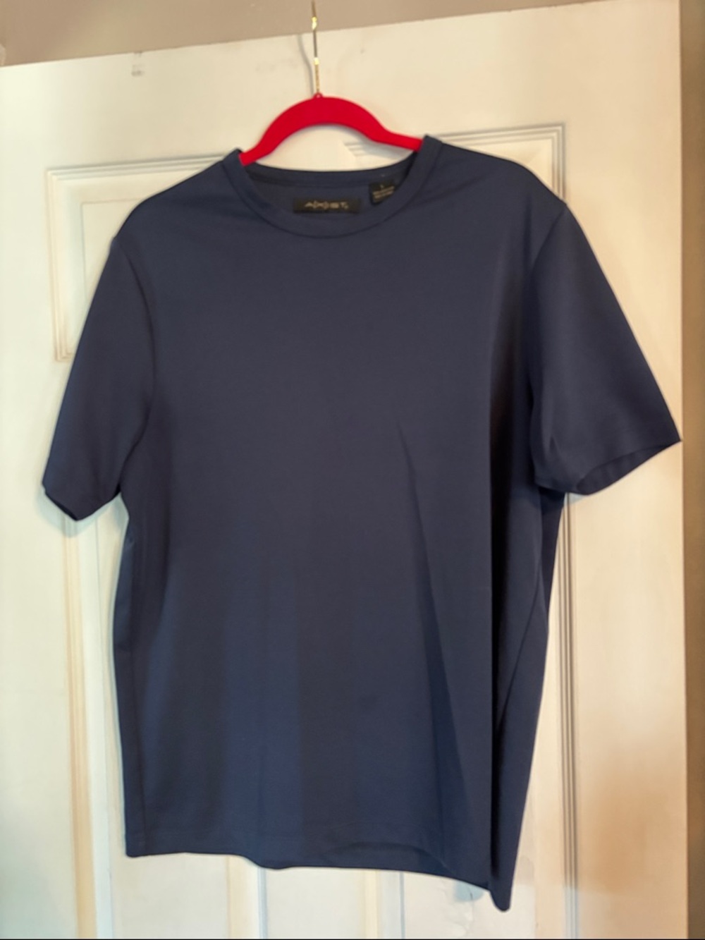 Axist Navy Mens Shirt Size Large. 100% Polyester